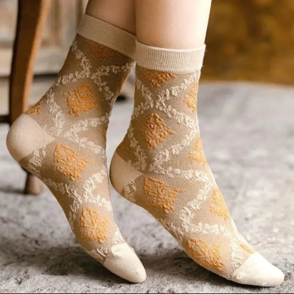 Cottagecore brown printed floral capri socks
